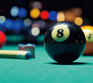 ビリヤードルーム