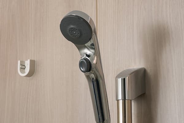 手元止水機能付シャワー